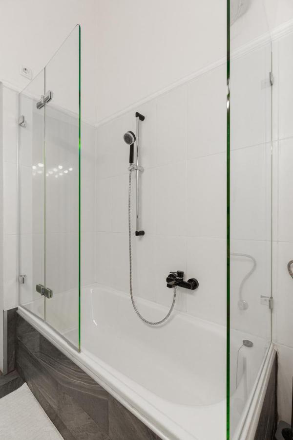 Standard Apartment By Hi5-Relax With Style Studio Budapesta Exterior foto